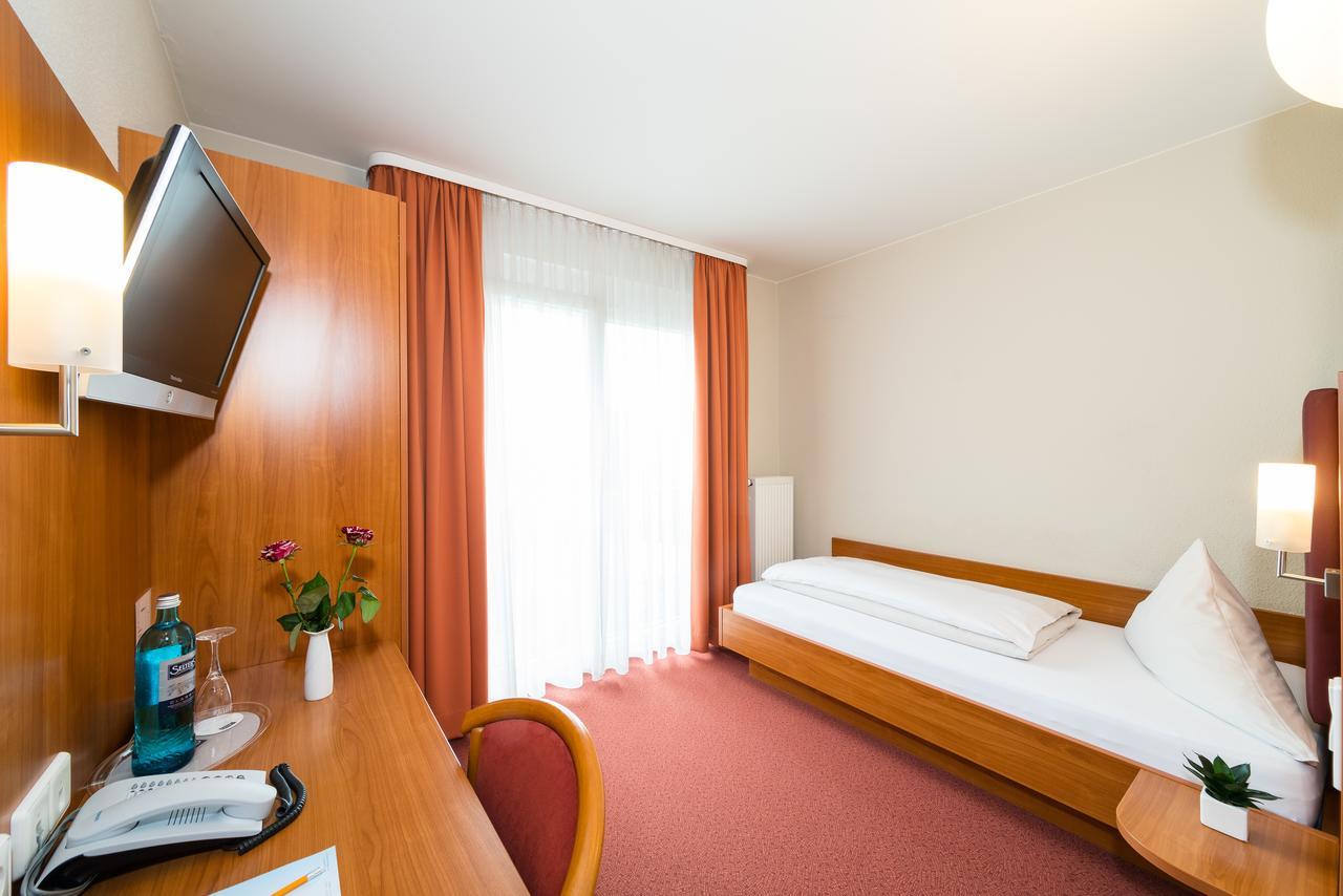 Hotel Restaurant Vater Rhein 뵈르트 암 라인 외부 사진