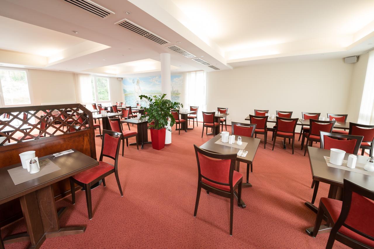 Hotel Restaurant Vater Rhein 뵈르트 암 라인 외부 사진